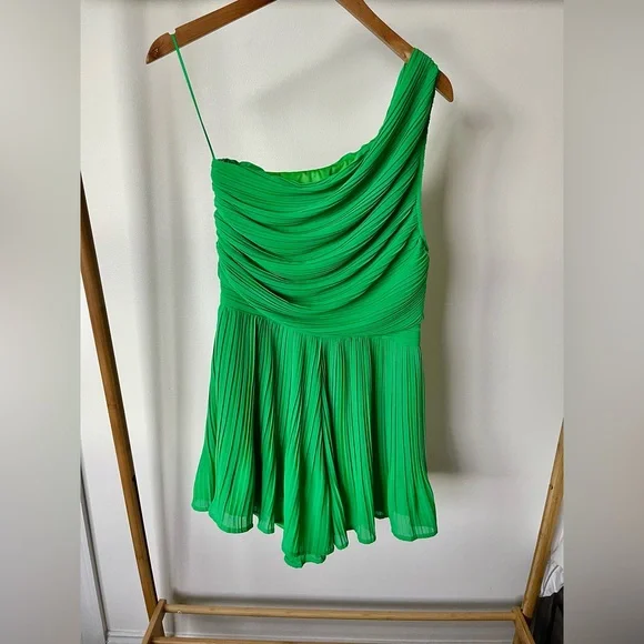 Pleated One Shoulder Romper in Green Women’s Large - Picture 7 of 10